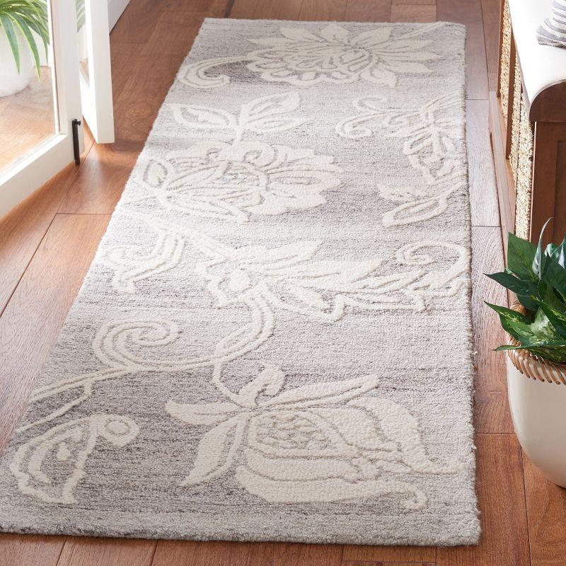 Grey/Ivory Floral Handmade Wool Runner Rug, 2'3" x 8'