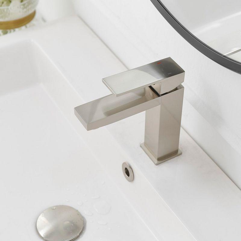 BWE Single Hole Single-Handle Bathroom Faucet