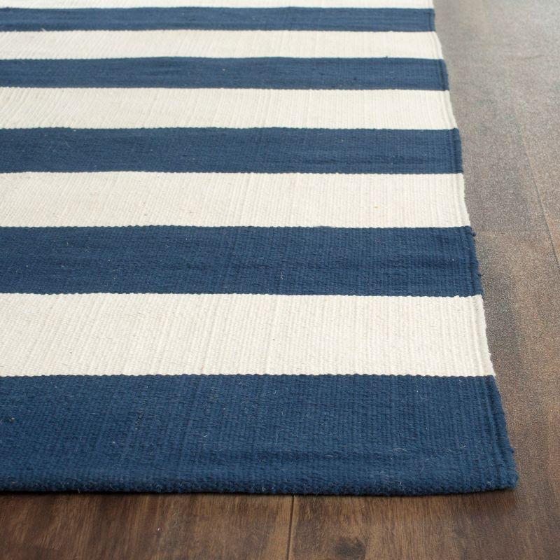 Montauk MTK712 Hand Woven Indoor Runner Rug - Navy/Ivory - 2'3"x21' - Safavieh