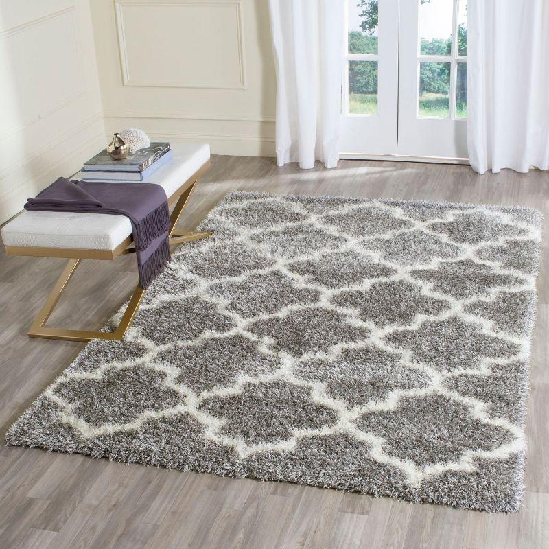 Hand-Knotted Grey/Ivory Shag Area Rug with Synthetic Fibers - 59"x9"