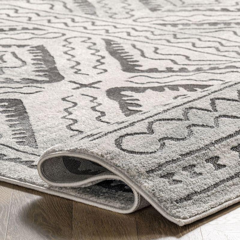 nuLOOM Spencer Aztec Trellis Area Rug