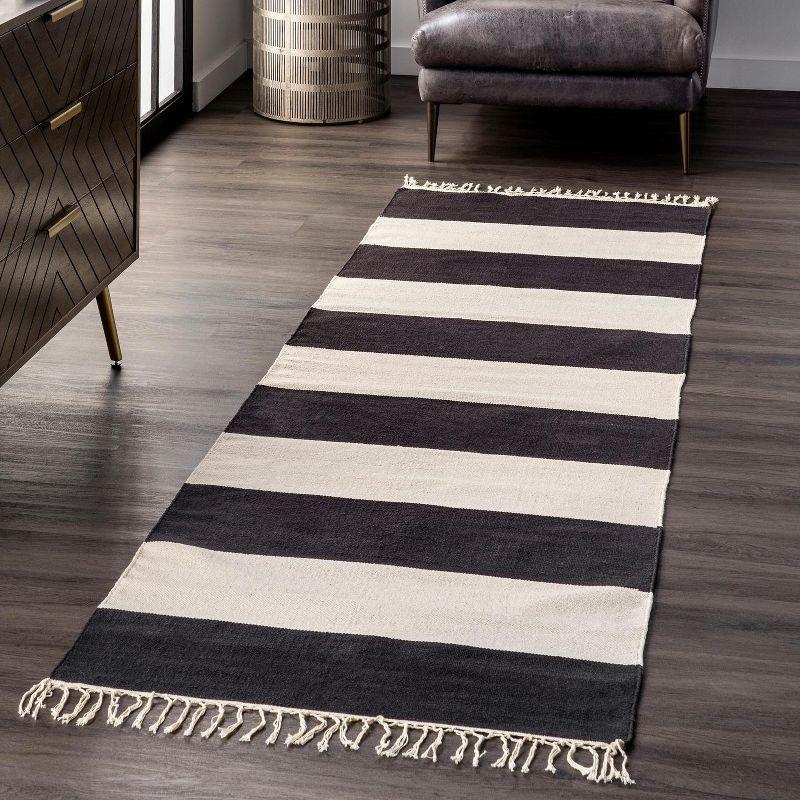 Nuloom Ashlee Striped Flatweave Indoor Area Rug