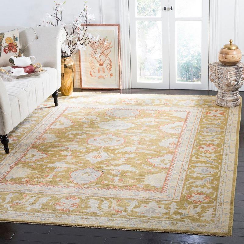 Sultanabad Green and Beige Hand-Knotted Wool 8' x 10' Area Rug