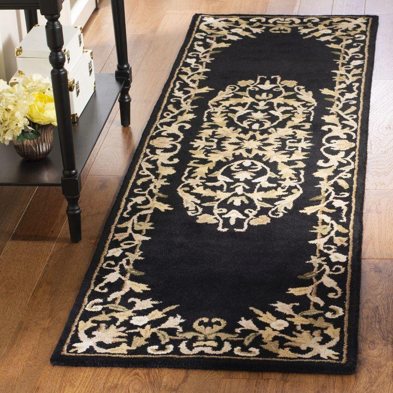 Safavieh Heritage Hand Tufted Wool Oriental Rug