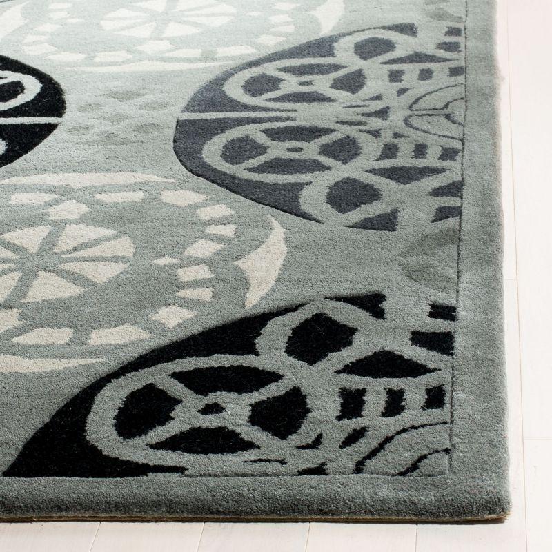 Capri CPR353 Hand Tufted Area Rug  - Safavieh