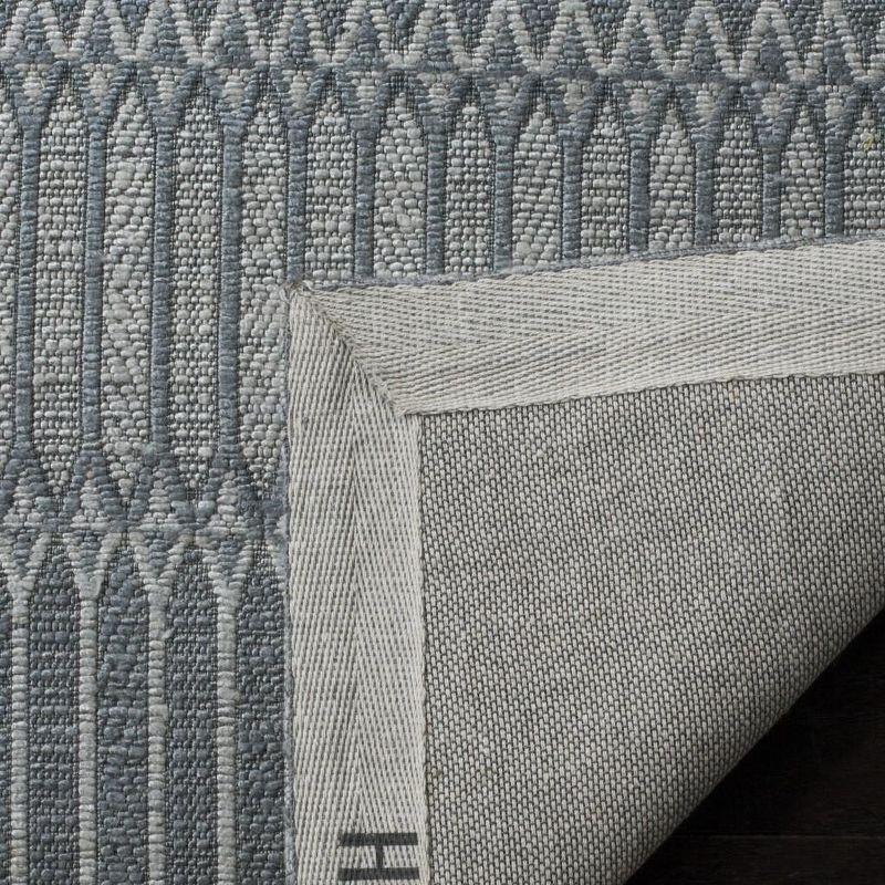 Handwoven Elegance Reversible Gray Flatweave Viscose Rug - 59"x96"