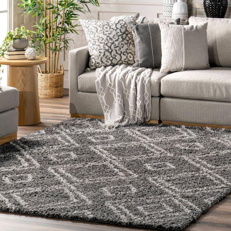 Handmade Gray Synthetic 8' x 10' Easy-Care Shag Rug