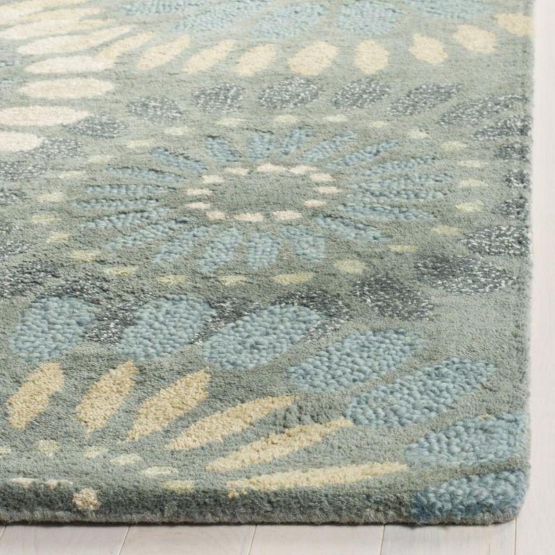 World Menagerie Arber Jardin Hand Tufted Wool Floral Rug