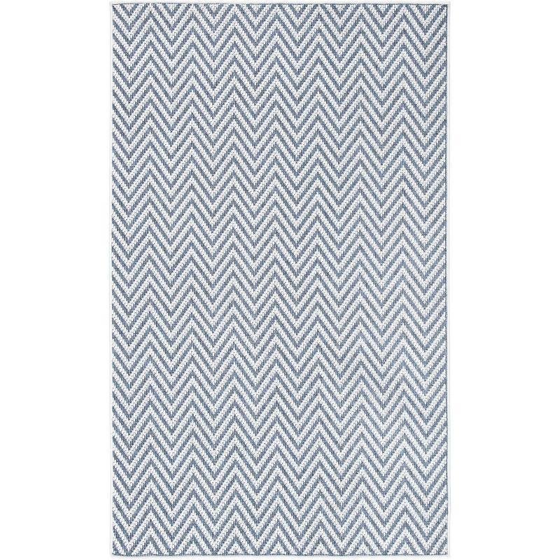Bermuda BMU812 Power Loomed Indoor/Outdoor Area Rug - Blue/Creme - 4'x6' - Safavieh.