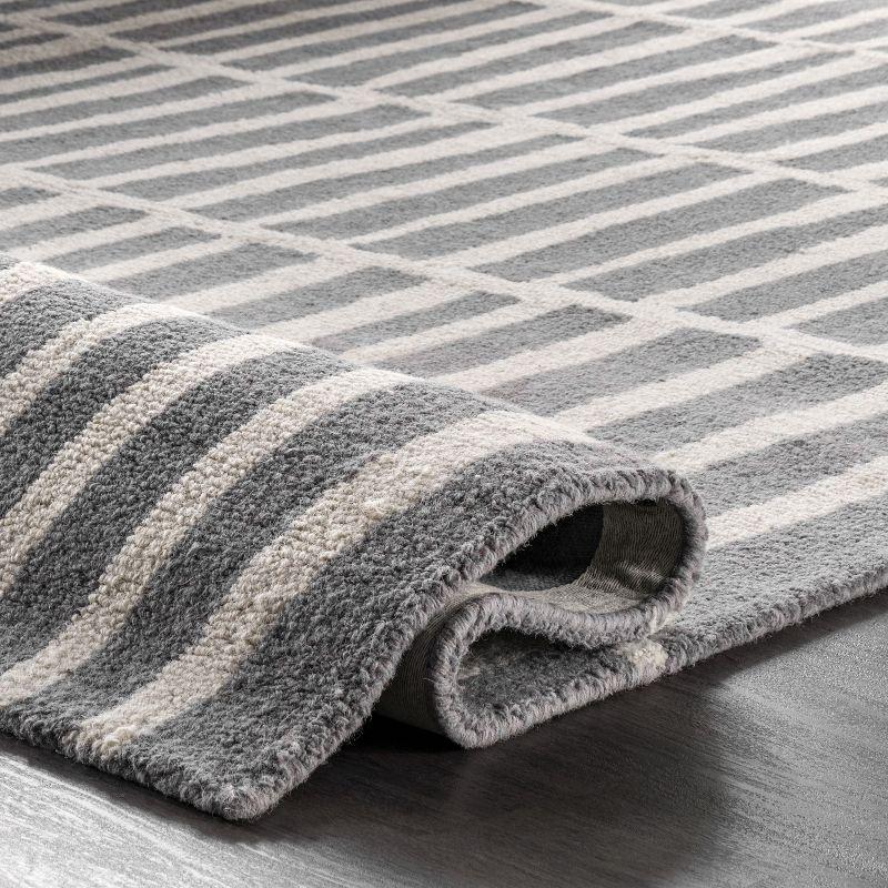 Nuloom Lemuel Geometric 8x10 Wool Indoor Area Rug for Living Room Bedroom Dining Room Kitchen, Grey/Ivory