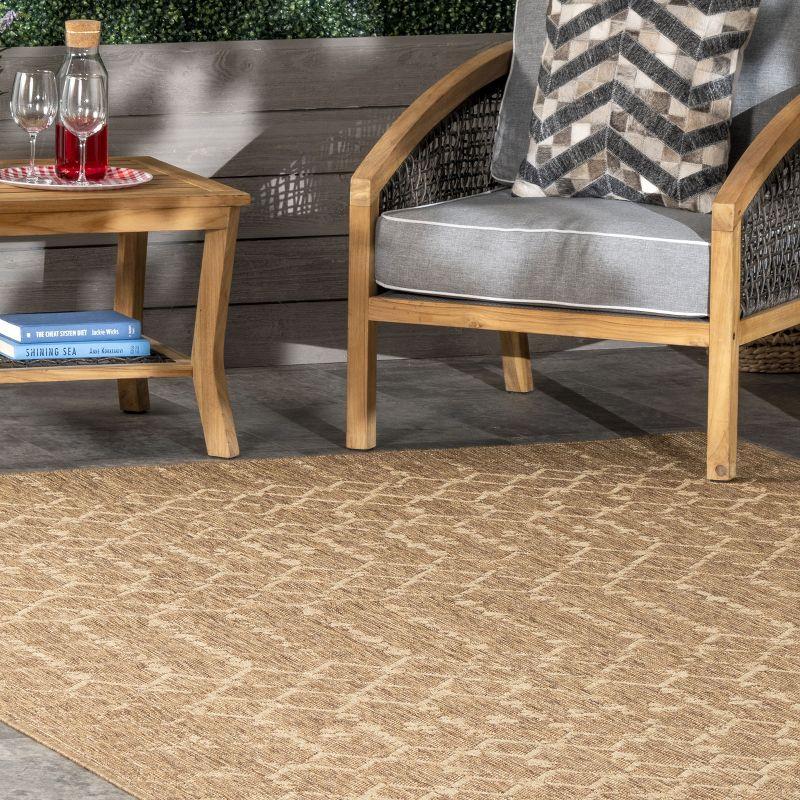 Nuloom Grayson Trellis 4x6 Indoor/Outdoor Area Rug for Living Room Patio Deck Front Porch Kitchen, Brown/Ivory