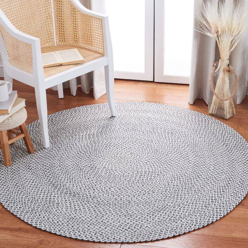 CozyCraft 6' Round Braided Gray Synthetic Reversible Area Rug