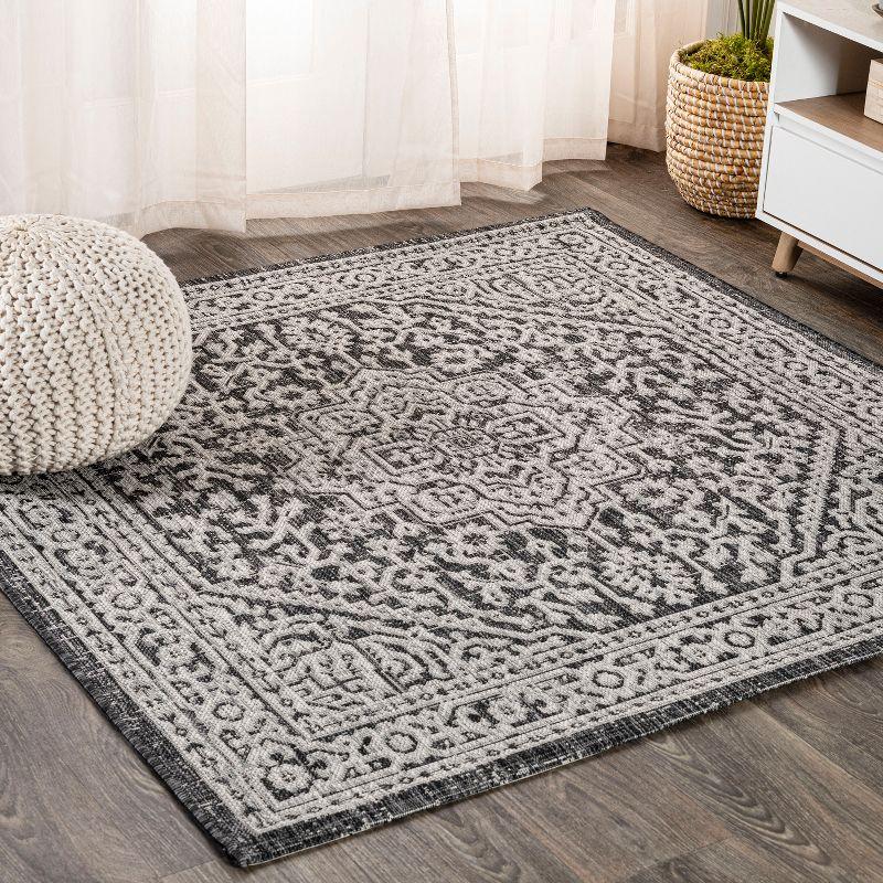 5' Square Sinjuri Medallion Textured Weave Indoor/Outdoor Area Rug, Gray/Black - JONATHAN Y