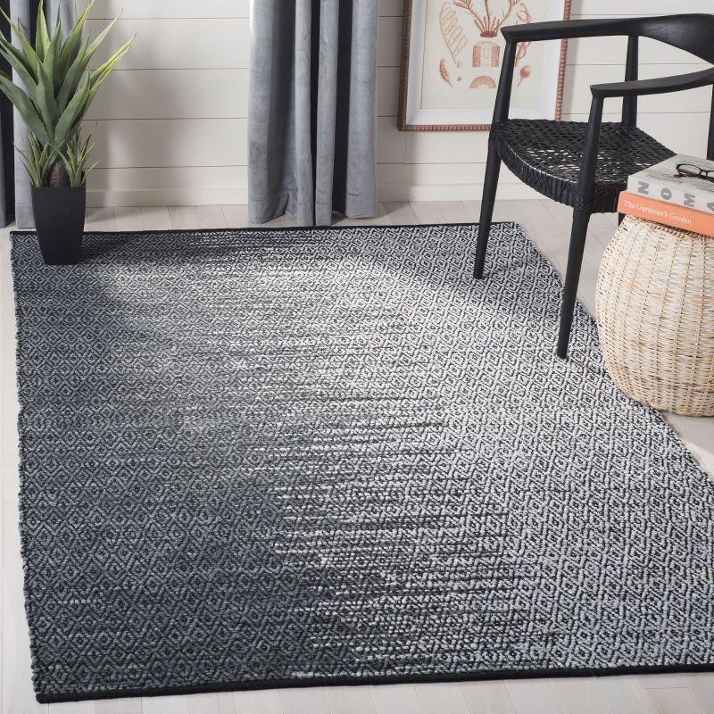 Vintage Leather VTL388 Hand Woven Indoor Accent Rug - Light Grey/Charcoal - 3'x5' - Safavieh
