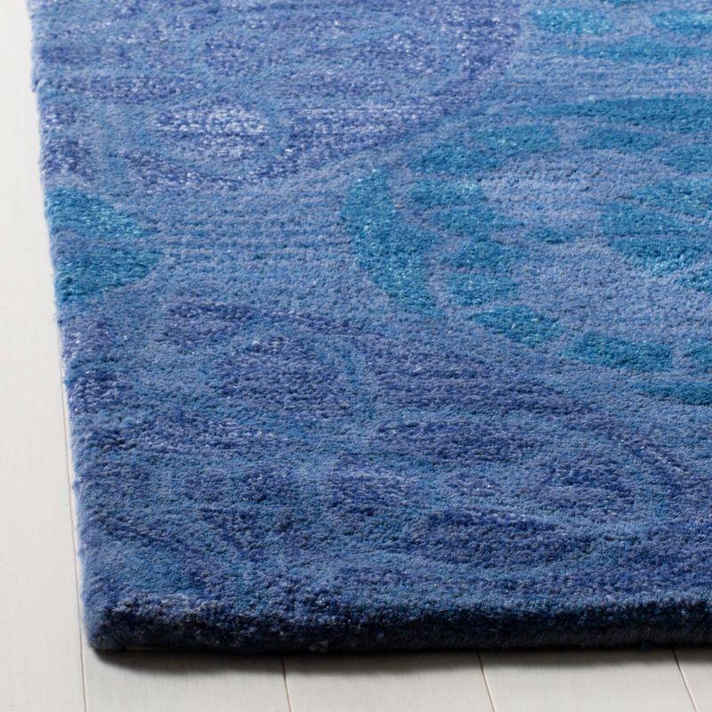 Wyndham WYD376 Hand Tufted Indoor Area Rug - Blue - 5'x5' - Safavieh.