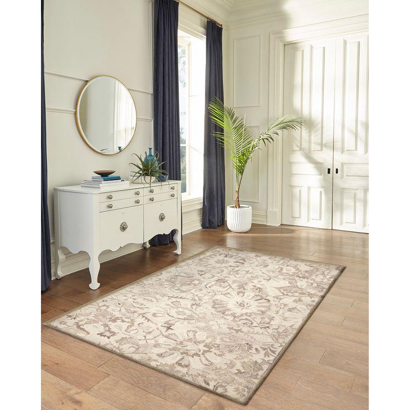 Elegant Ivory Floral Hand-Tufted Wool Area Rug 3'6" x 5'6"