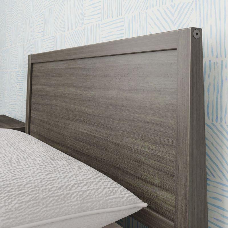 Max & Lily Twin Bed Frame, Solid Wood Classic Platform Bed with Panel Headboard for Kids