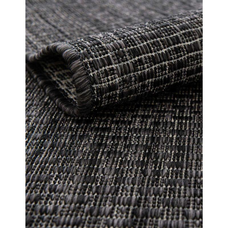Unique Loom 5' 1 x 8' 0 Rectangle Indoor/Outdoor Solid Black Area Rug