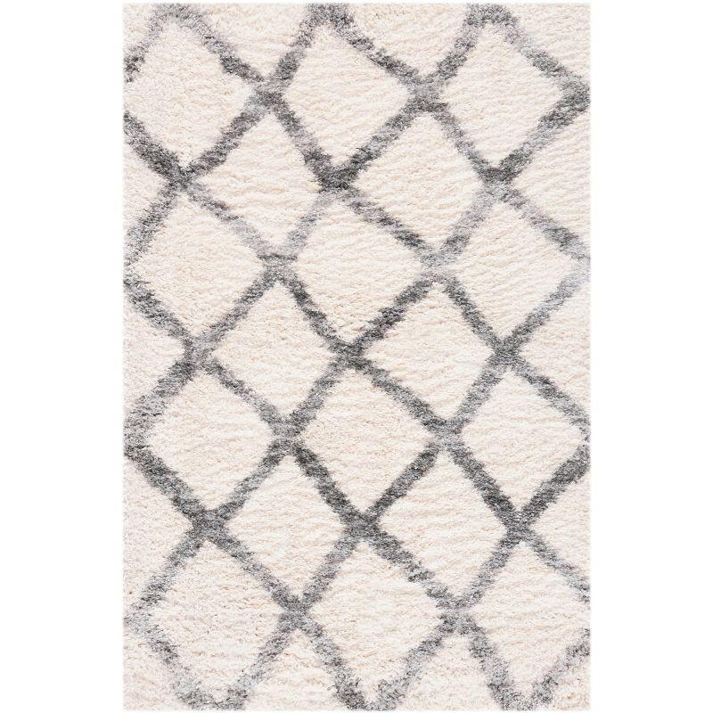 Berber Shag BER215 Power Loomed Indoor Accent Rug - Ivory/Grey - 3'3"x5'3" - Safavieh