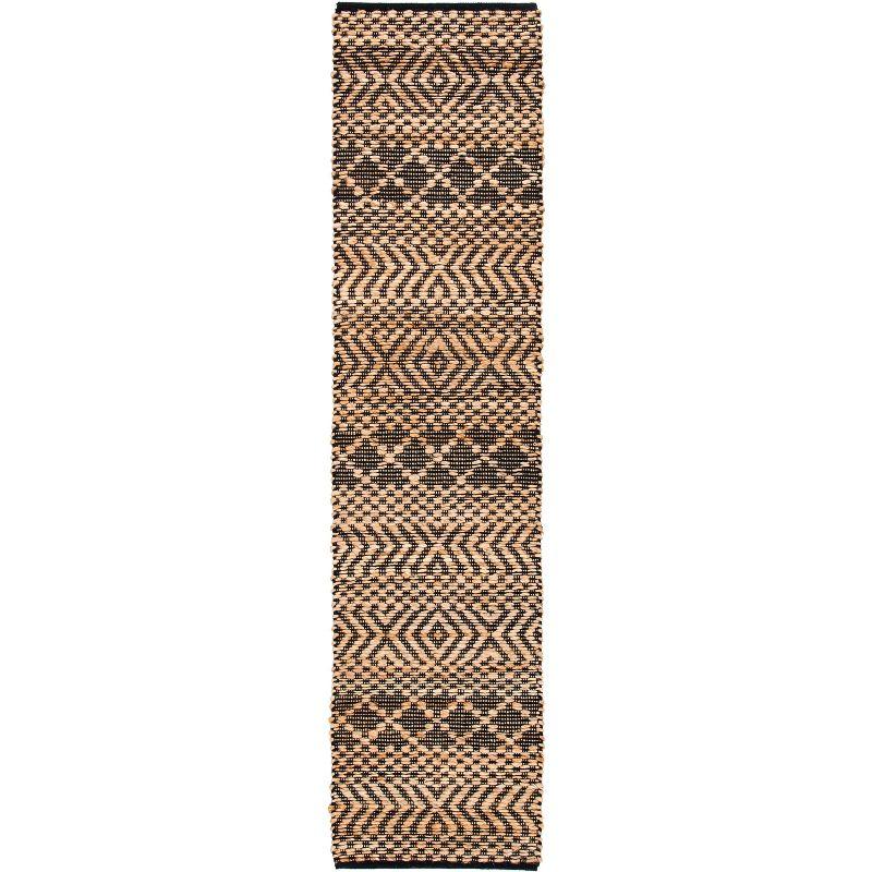 Kilim KLM455 Hand Woven Runner Rug - Natural/Black - 2'3"x9' - Safavieh.
