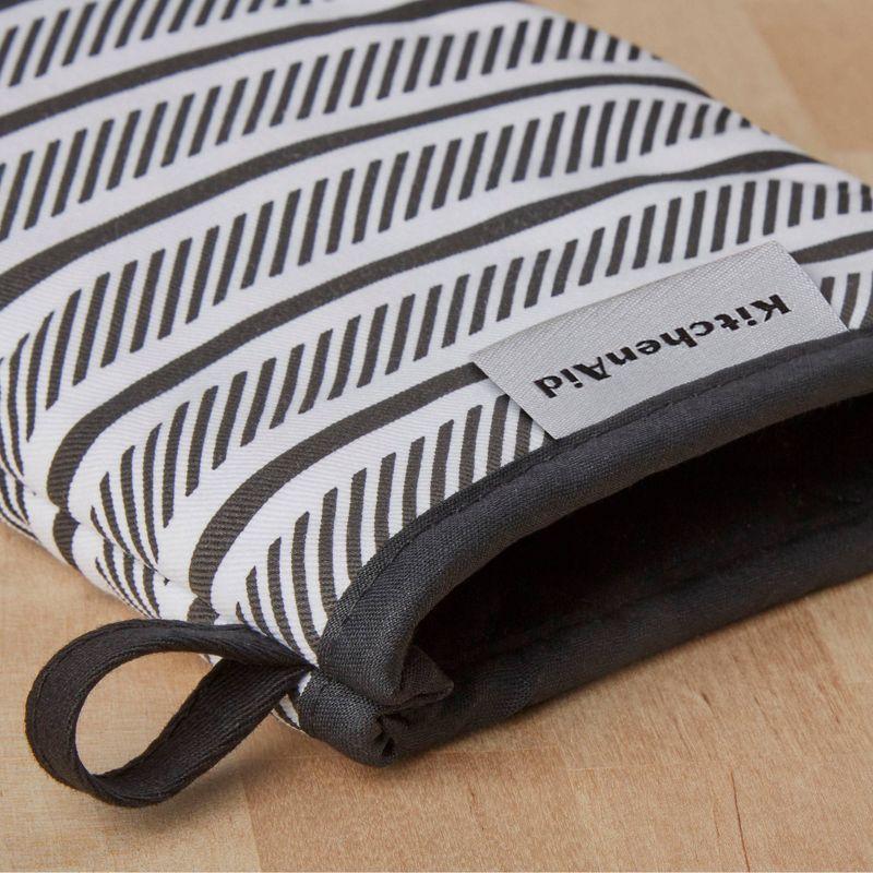 Black and White Striped Silicone Oven Mitt Set