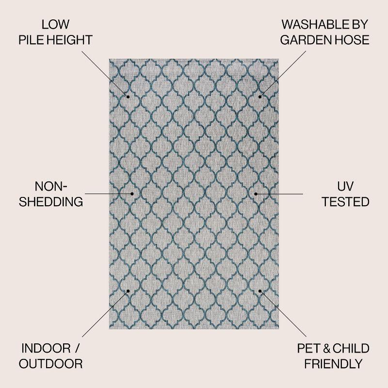 Arabesque Ogee Trellis Indoor/Outdoor  Area Rug  - JONATHAN Y