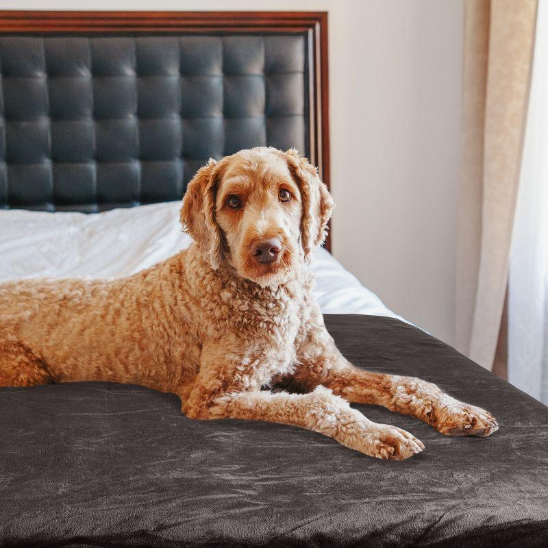 PETMAKER Water-Resistant Dog Blanket, Charcoal