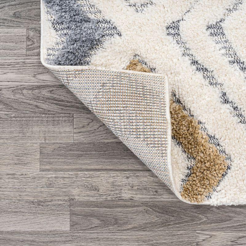 5' x 8' Amira Diamond High-Low Area Rug, Multi/Cream - JONATHAN Y