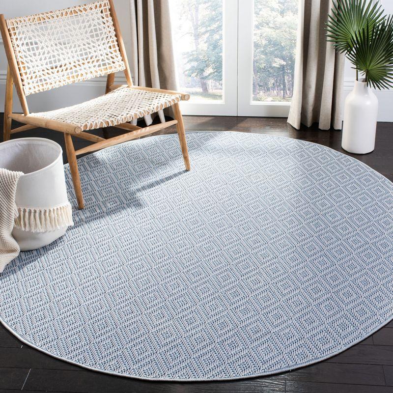 Light Blue Round Synthetic Indoor/Outdoor Area Rug 6'7"