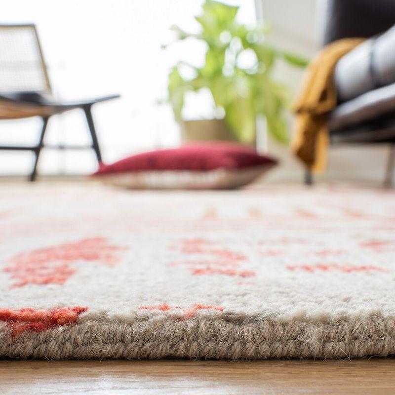 Safavieh Southwestern Hand Knotted Wool/Cotton Southwestern Rug in Red/Ivory