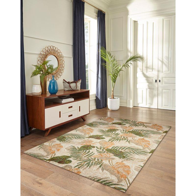 Tropical Leaf Beige and Green Hand-Tufted Indoor/Outdoor Rug