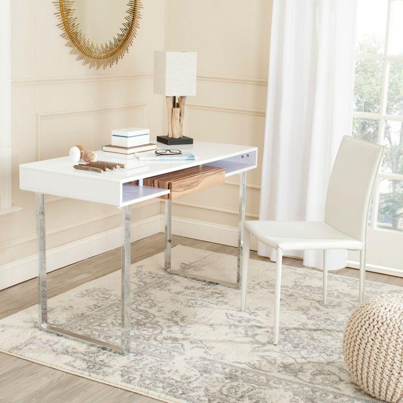 Metropolitan Computer Desk - White/Chrome - Safavieh