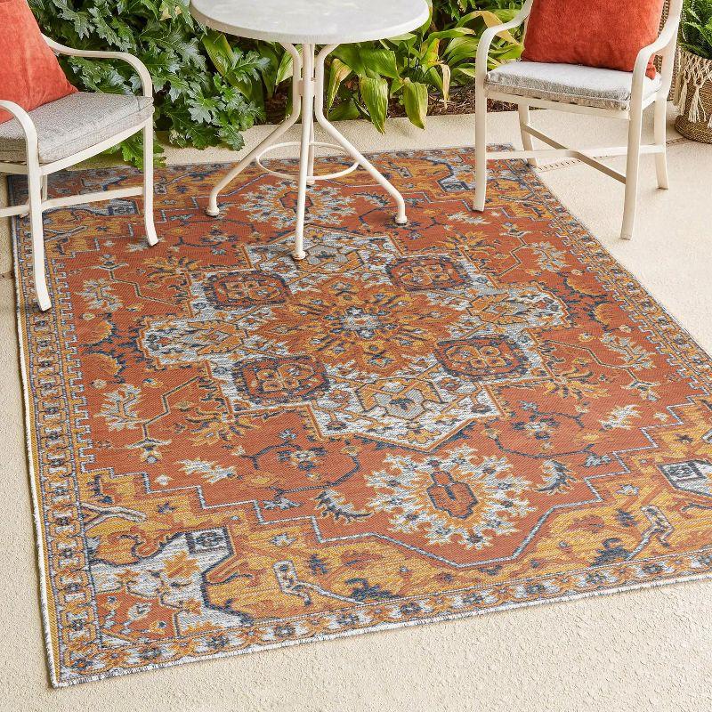 JONATHAN Y Bijan Traditional Vintage Medallion Reversible Machine-Washable Indoor/Outdoor Area Rug