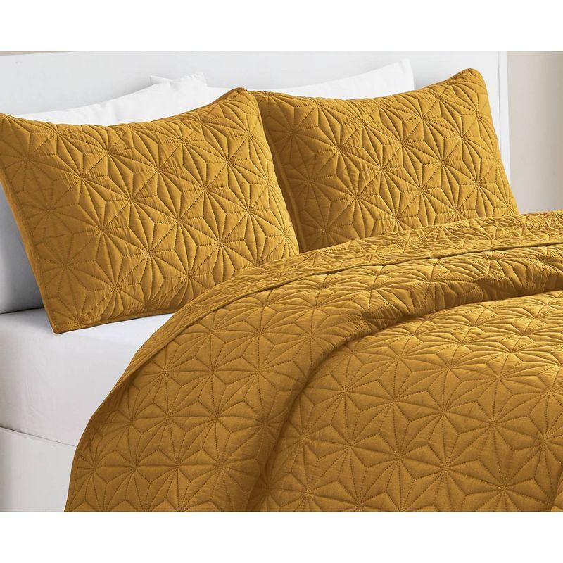 3pc Kaleidoscope Embossed Geometric Quilt Set - VCNY