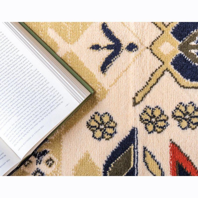 Unique Loom 2' 0 x 3' 1 Cream Taftan Oasis Area Rug