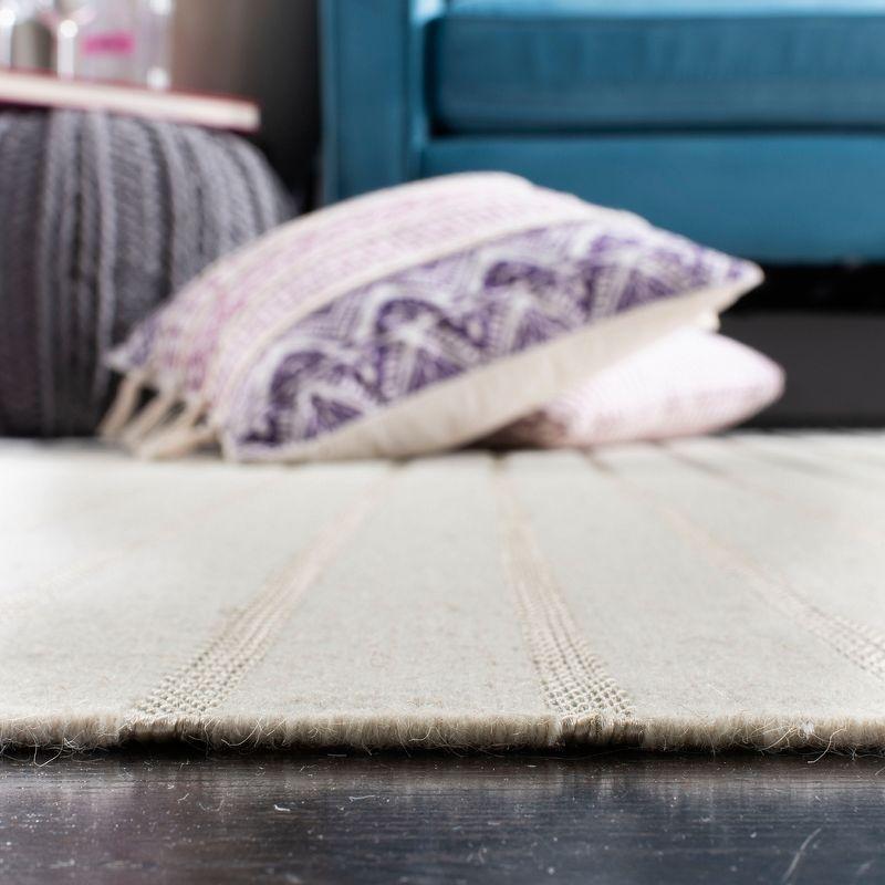 Dhurries DHU313 Hand Woven Flat Weave Indoor Area Rug - White - 6'x9' - Safavieh