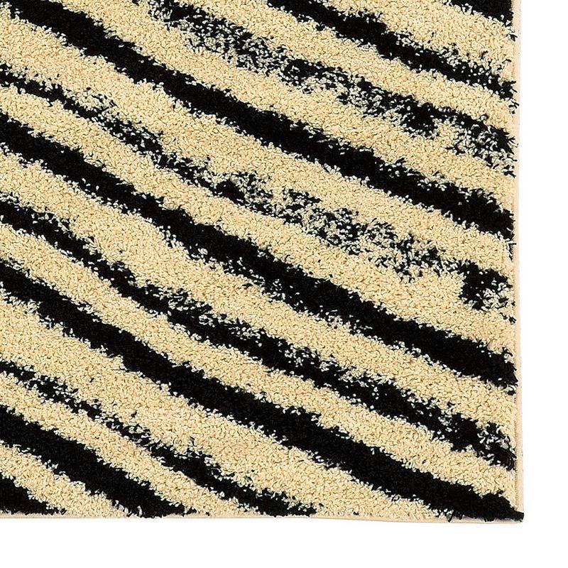 Ivory and Black 8' x 10' Shag Rug