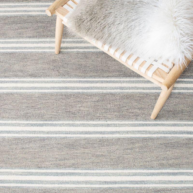 Elegant Gray Hand-Tufted Wool 6' Square Area Rug