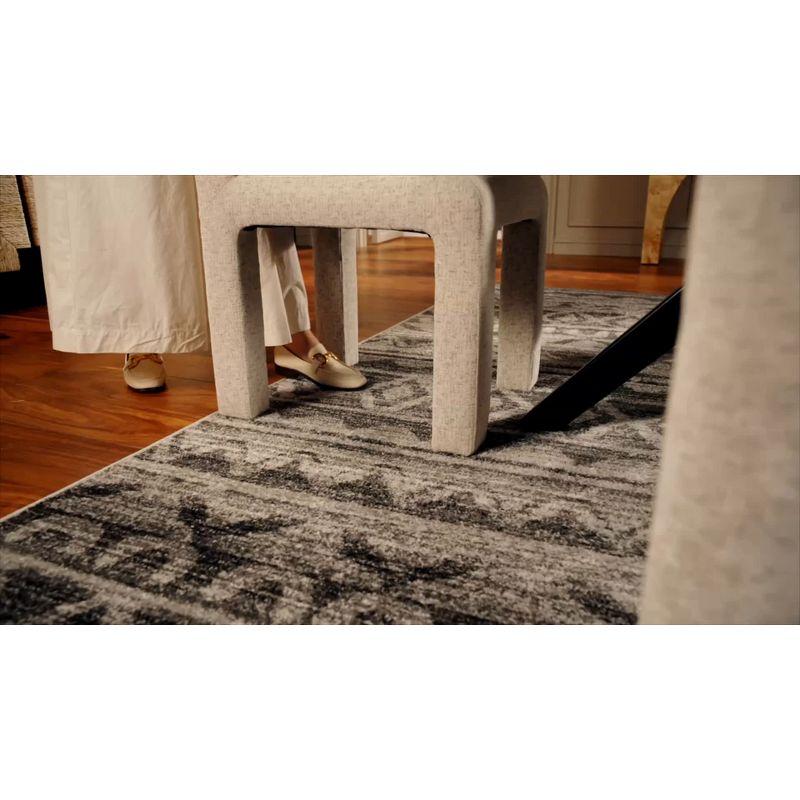 Adirondack ADR119 Machine Made Indoor Accent Rug - Ivory/Navy - 2'-6"x4' - Safavieh