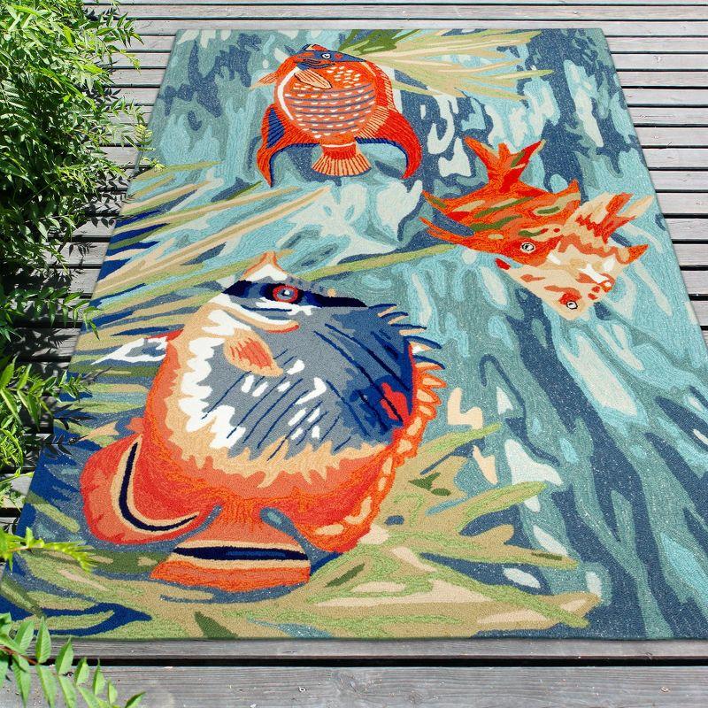 Liora Manne Ravella Tropical Fish Indoor/Outdoor Rug Ocean 7'6" x 9'6"