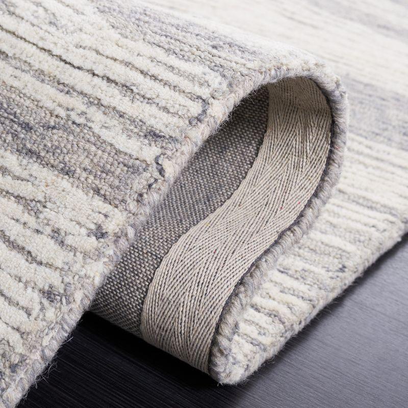 Metro MET995 Hand Tufted Indoor Area Rug - Grey/Ivory - 6'x6' - Safavieh