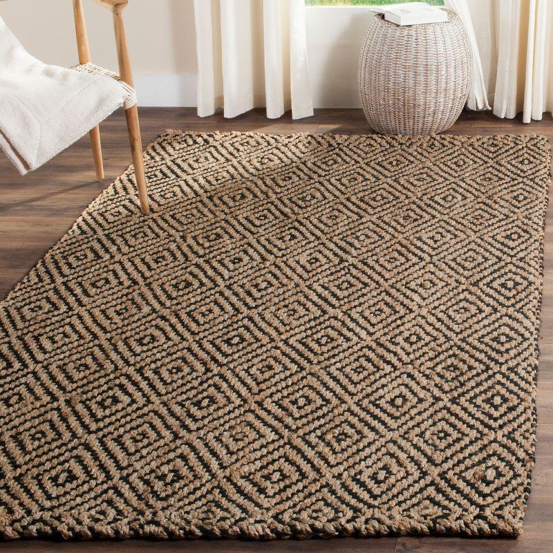 Natural Fiber NF181 Hand Woven Area Rug  - Safavieh