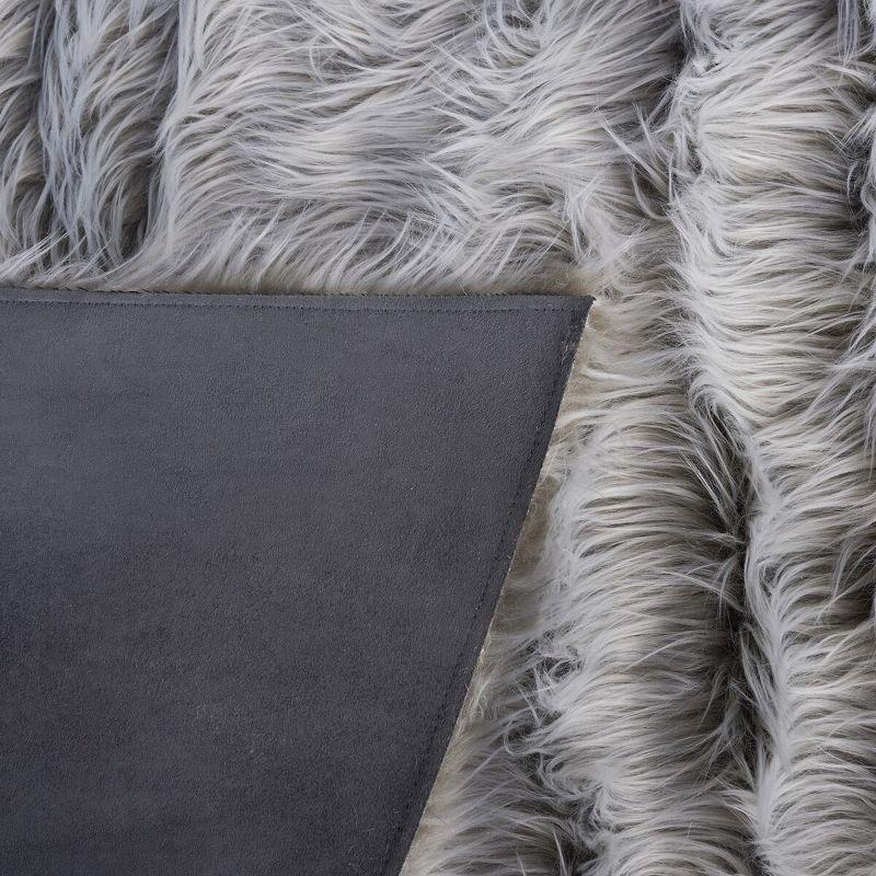 Faux Sheep Skin FSS118 Power Loomed Area Rug - Light Grey - 8'x10' - Safavieh.