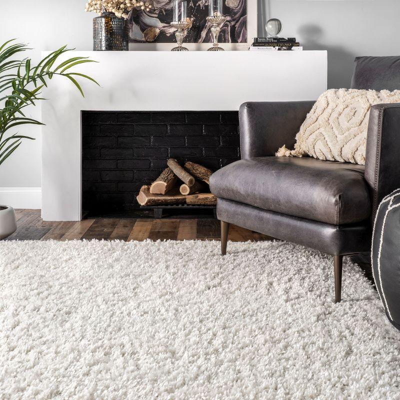 Nuloom Kara Solid 2x6 Runner Shag Indoor Area Rug for Living Room Bedroom Dining Room Nursery Entryway Hallway, Ivory