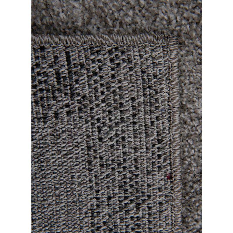 Light Gray Rectangular Washable Tufted Synthetic Rug