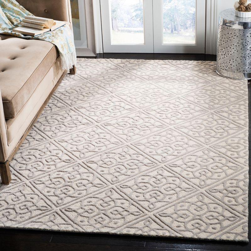 Ivory and Grey Hand-Tufted Wool Rectangular Area Rug