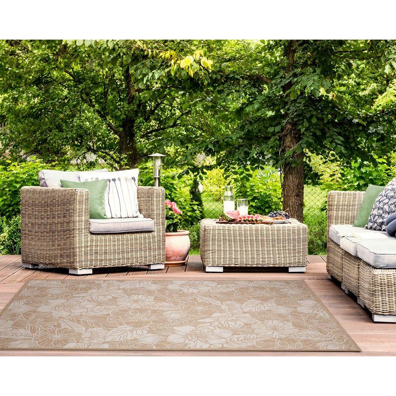 Liora Manne Carmel Botanical Indoor/Outdoor Rug Sand 7'10" x 9'10"