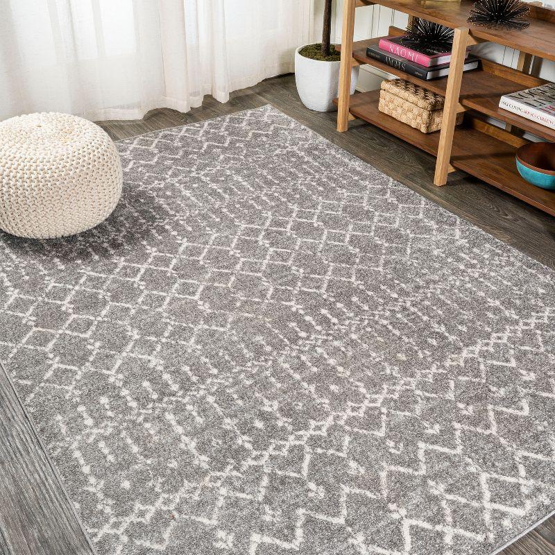 JONATHAN Y Moroccan HYPE Boho Vintage Diamond Gray/Ivory 8 ft. x 10 ft. Area Rug