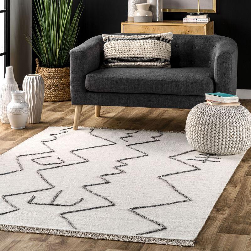 Handmade Ivory Wool & Viscose 3' x 5' Flatweave Area Rug with Tassels