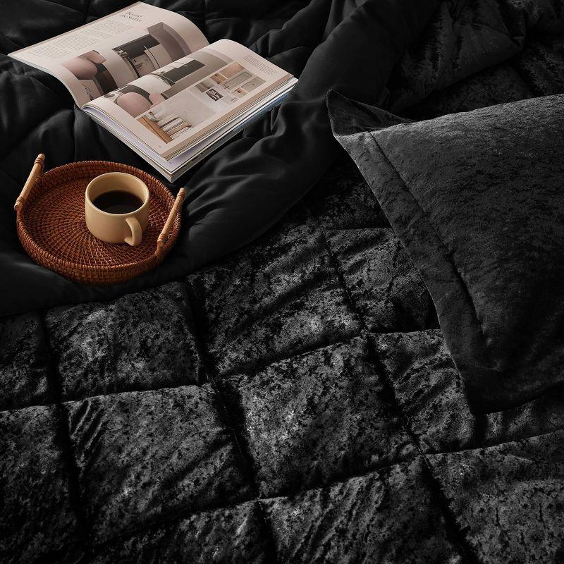 Intelligent Design Felicia Crushed Velvet Comforter Set with Throw Pillow
